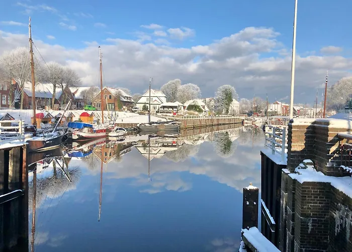 Yachthafen De Lorenzo 公寓